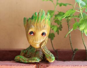 Groot Tree Man Pot ? 16 cm Decorative Planter & Pen Holder in Resin Look (Green) (SD-022-HEART GROOT PLANTER)